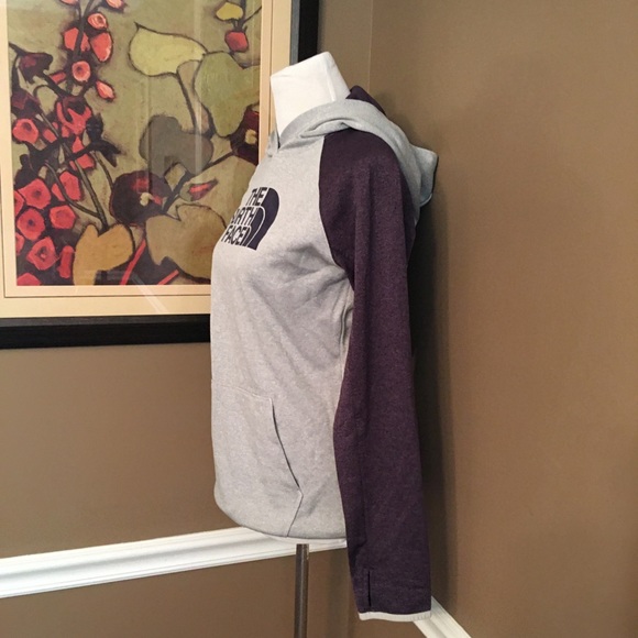 The North Face Womens Sweatshirt/ Hoodie - Picture 2 of 4